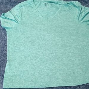 Athletic Works Mint Green Short Sleeve V-Neck Tee